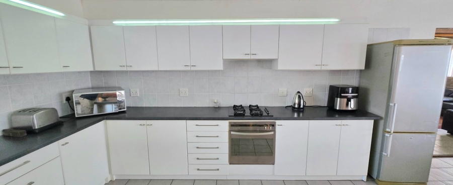 3 Bedroom Property for Sale in Franskraal Western Cape